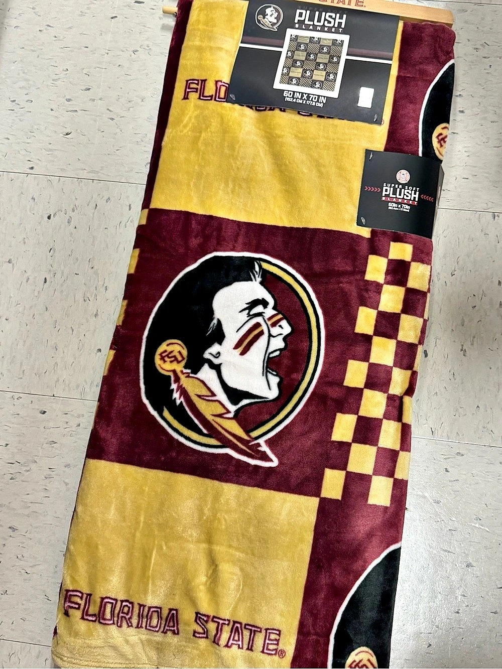Pegasus Sports Florida State Seminoles 60 x 70 Plush Blanket NWT